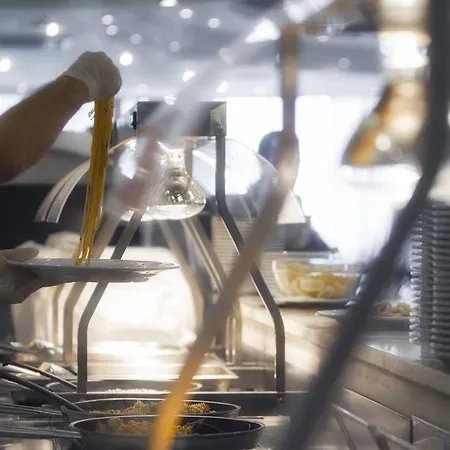 Metropolitan Family 4*