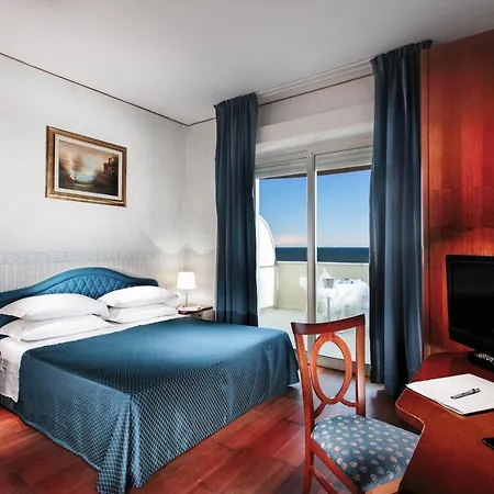 Metropolitan Family Hotel