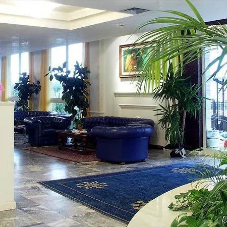 Hotel Metropolitan Family 4*