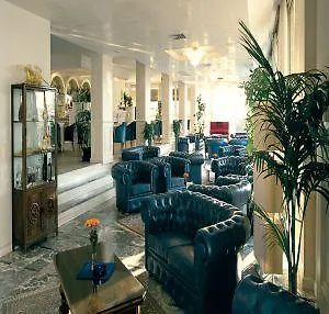 Metropolitan Family Hotel 4*