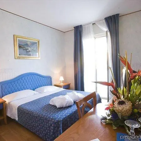 Hotel Metropolitan Family