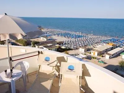 Metropolitan Family Hotel